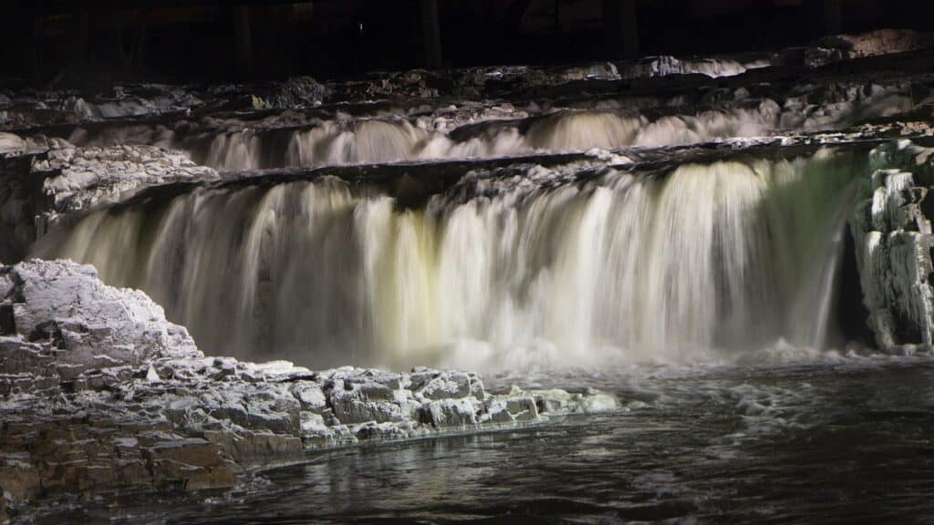 Sioux Falls waterfalls view